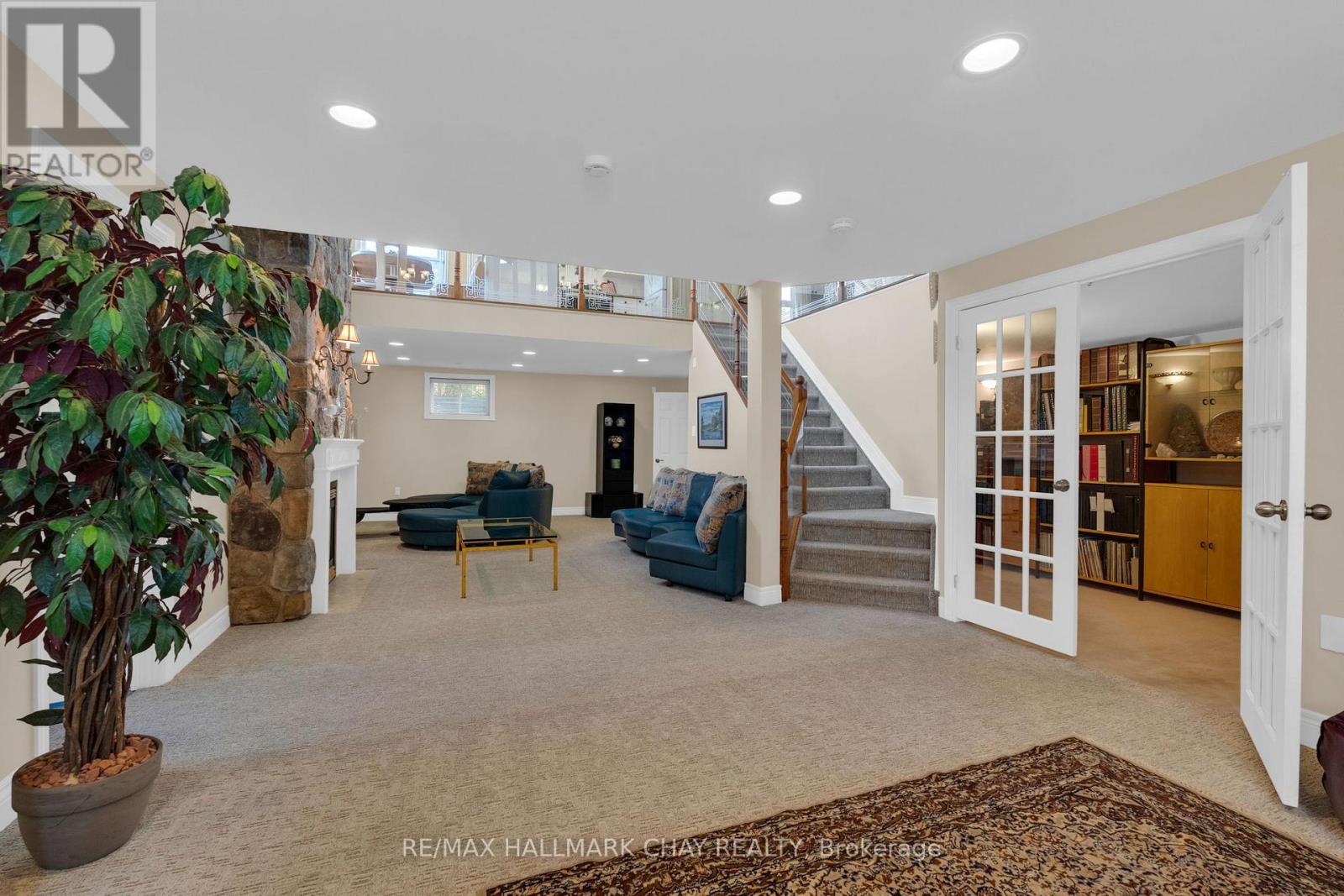 53 BROOKFIELD CRESCENT - 18