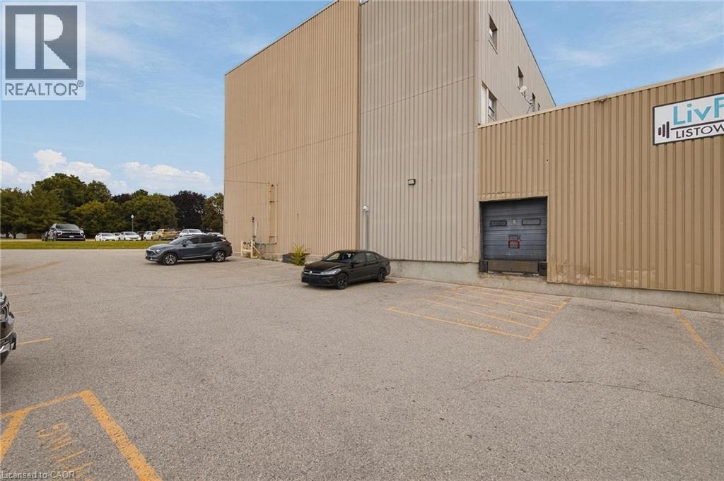 275 ELMA Street W