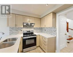 5853 Swordsman Drive, Mississauga, ON L5M6P4 Photo 10
