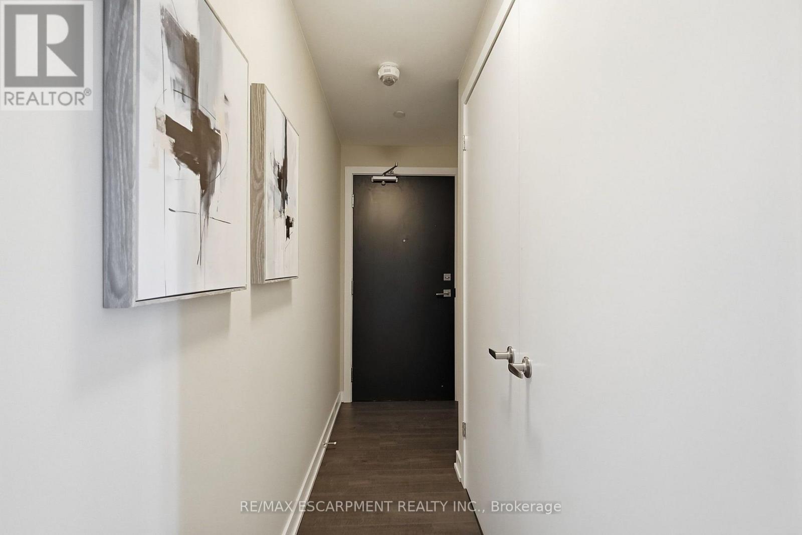 Photo of 310B - 5240 DUNDAS STREET