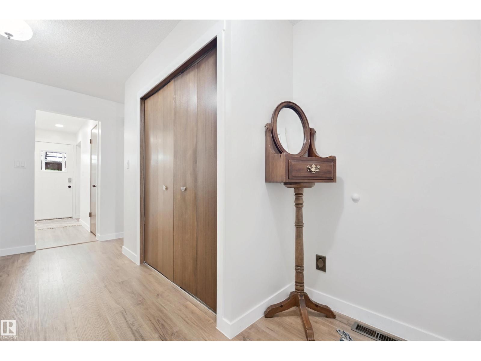 4204 40A ST - Image 13