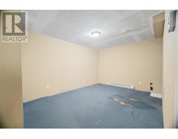 214 Farrell Drive thumbnail 15
