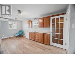 214 Farrell Drive thumbnail 3