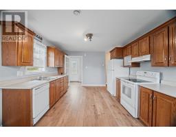 214 Farrell Drive thumbnail 5