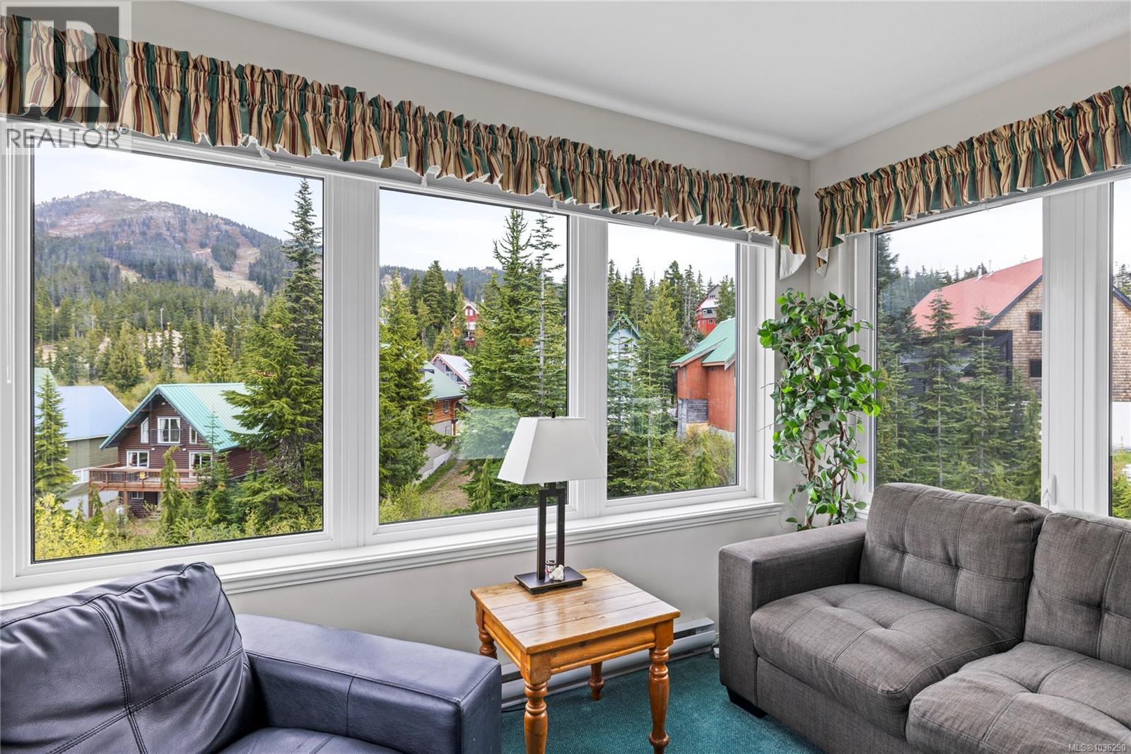 217 1320 Henry Rd, Courtenay