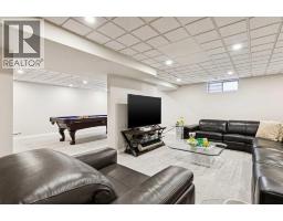 223 Pump Hill Crescent - photo 39