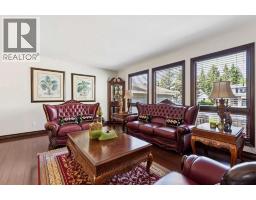 223 Pump Hill Crescent - photo 5