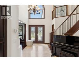 223 Pump Hill Crescent - photo 2