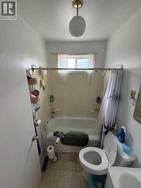 Photo 33