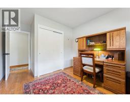 142 Stonybrook Drive, Kitchener, ON N2M4L7 Photo 25