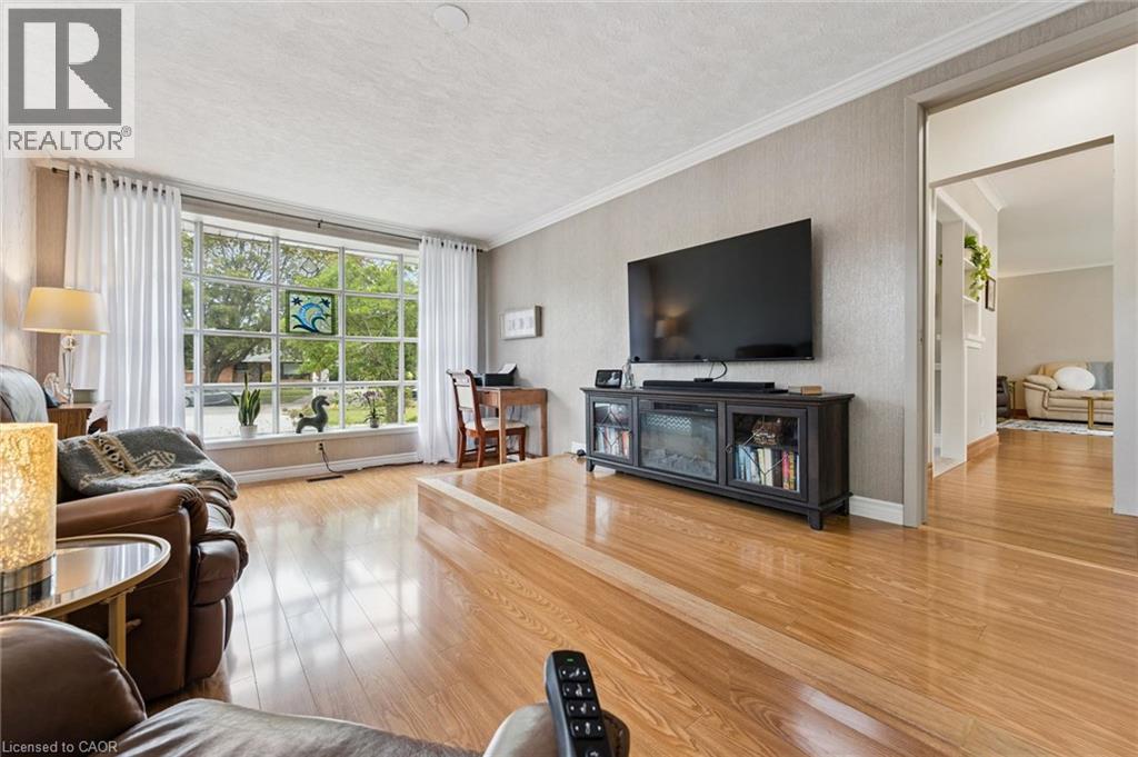 142 STONYBROOK Drive - Image 15