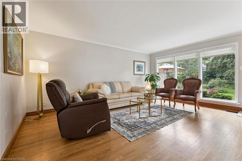 142 STONYBROOK Drive - Image 7