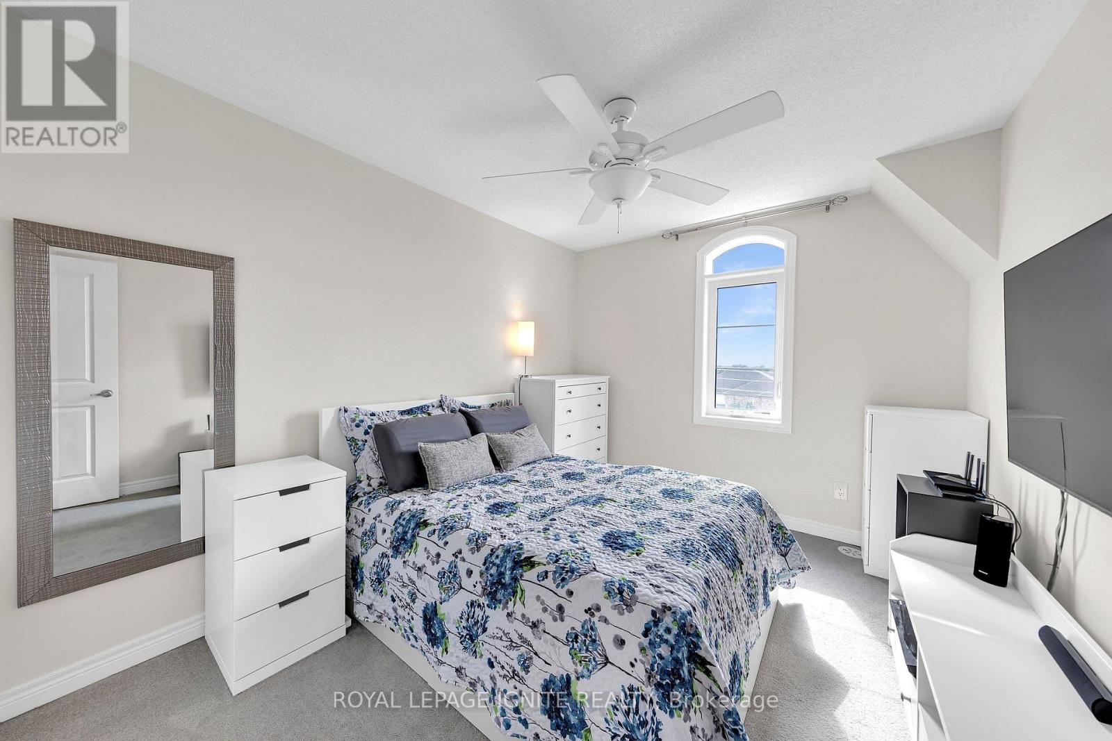 9 Icemaker Way, Whitby, ON photo 38