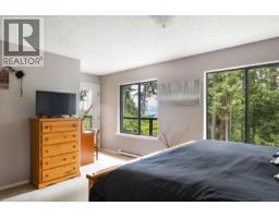 7084 Willis Point Rd, Central Saanich, BC V9E2A1 Photo 16