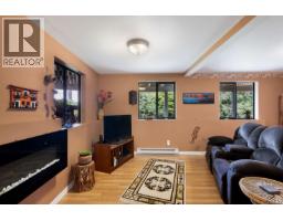 7084 Willis Point Rd, Central Saanich, BC V9E2A1 Photo 20
