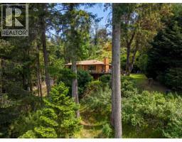 7084 Willis Point Rd, Central Saanich, BC V9E2A1 Photo 33