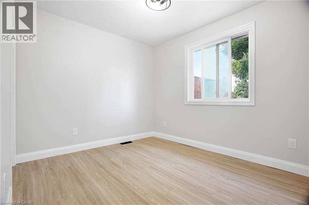 94 CHAPEL Street - Image 31