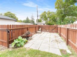 83 Bayview Drive, Winnipeg, MB R2C0Z3 Photo 30