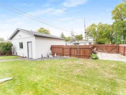 83 Bayview Drive, Winnipeg, MB R2C0Z3 Photo 29