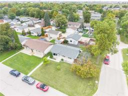83 Bayview Drive, Winnipeg, MB R2C0Z3 Photo 34