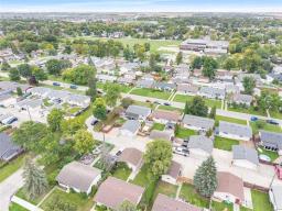 83 Bayview Drive, Winnipeg, MB R2C0Z3 Photo 36