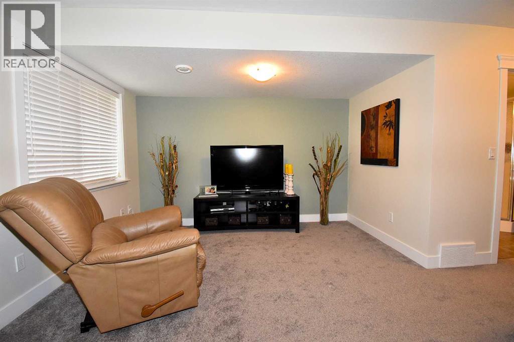 #20, 214 McArdell Drive - 28