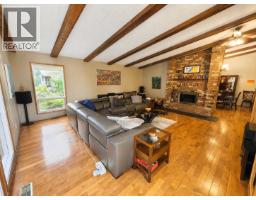 Living room - 3696 Rosia Road, Prince George, BC V2K4Y6 Photo 6