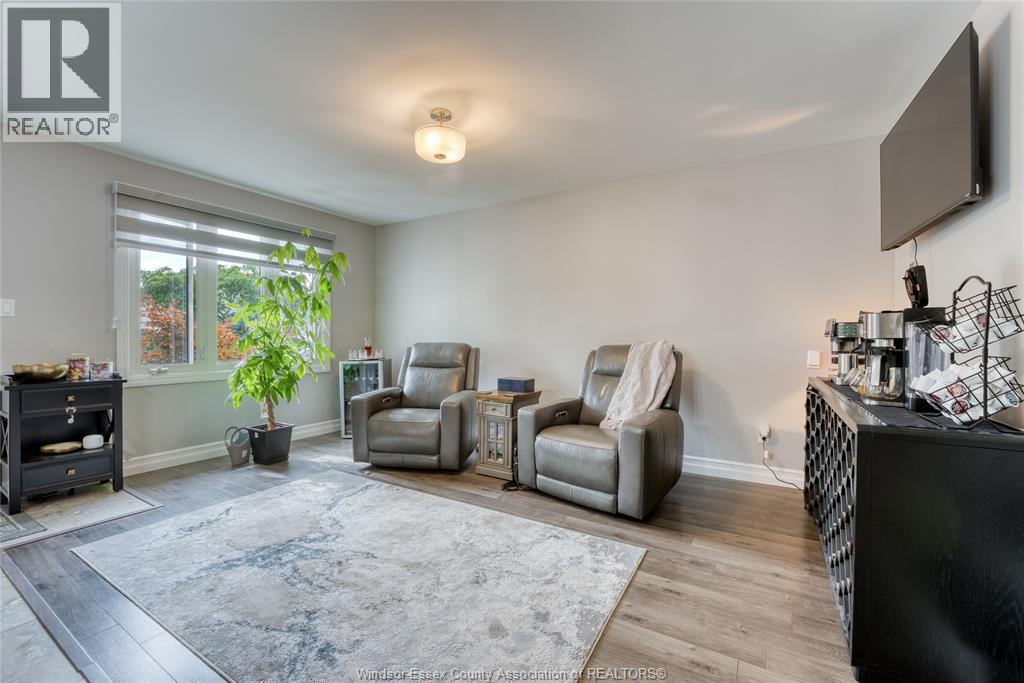 2920 ROBILLARD CRESCENT - 6