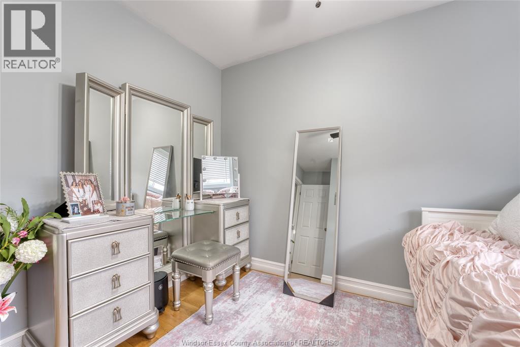 2920 ROBILLARD CRESCENT - 19