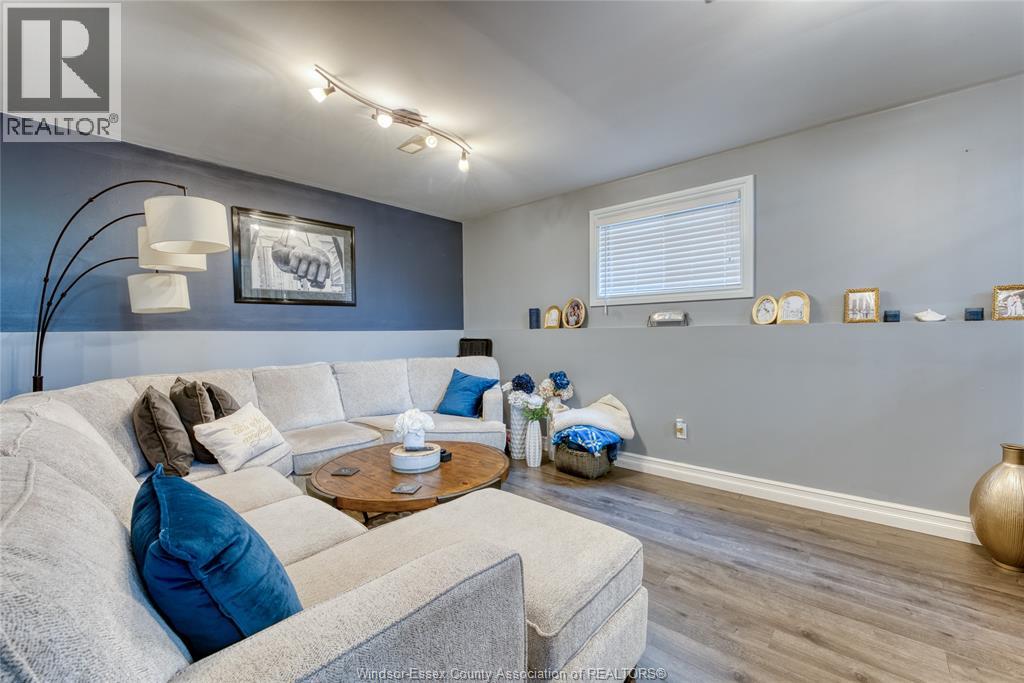 2920 ROBILLARD CRESCENT - 22