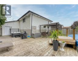 2920 Robillard Crescent, Windsor, ON N8W5L2 Photo 38