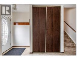 3pc Bathroom - 189 Hull Crescent Ne, Medicine Hat, AB T1C1C9 Photo 6