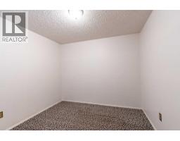 189 Hull Crescent Ne, Medicine Hat, AB T1C1C9 Photo 29