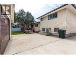 189 Hull Crescent Ne, Medicine Hat, AB T1C1C9 Photo 46