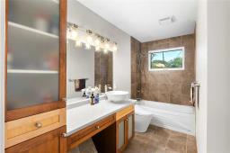 962 Lindsay Street, Winnipeg, MB R3N1H9 Photo 13