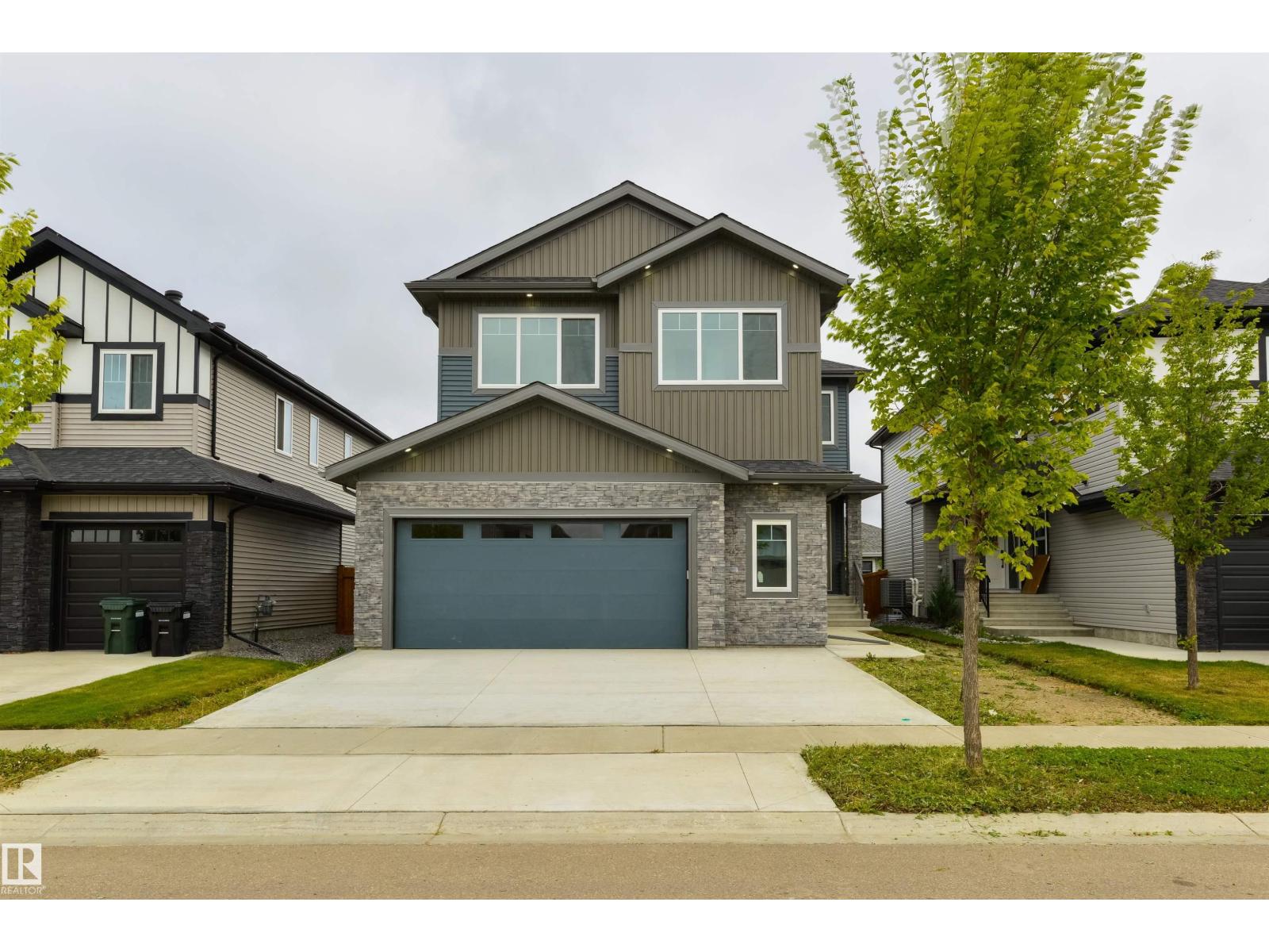 34 AVONLEA WY - 1