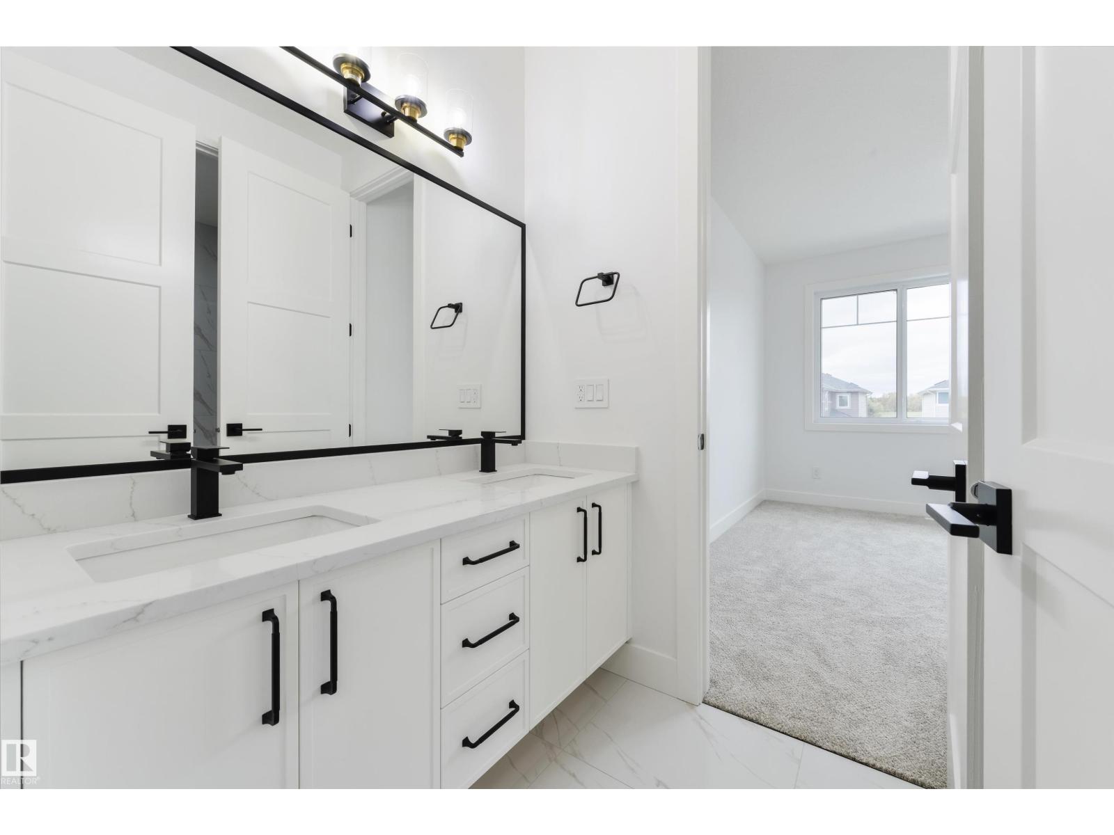 34 AVONLEA WY - 41