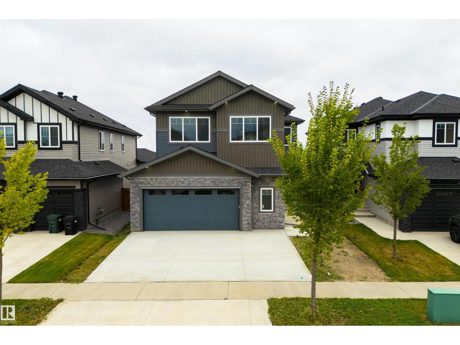 34 AVONLEA WY - 60