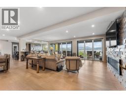6pc Ensuite bath - 485 Casa Rio Drive, West Kelowna, BC V1Z3L6 Photo 12