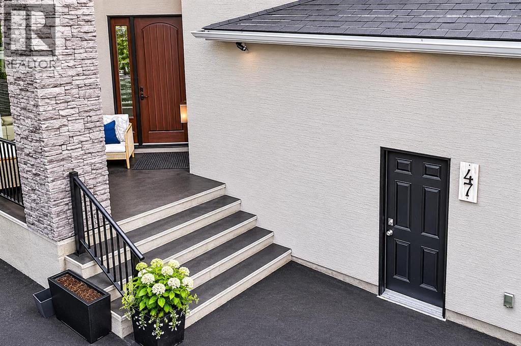 47 Stratton Place SE - Image 4