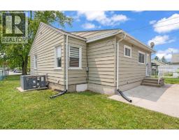 1592 Prince Road, Windsor, ON N9C3B3 Photo 26