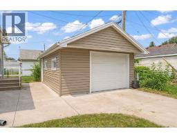 1592 Prince Road, Windsor, ON N9C3B3 Photo 27