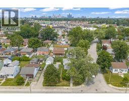 1592 Prince Road, Windsor, ON N9C3B3 Photo 28