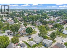 1592 Prince Road, Windsor, ON N9C3B3 Photo 31