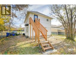 3076 Sandwich Unit# Lower, Windsor, ON N9C1A4 Photo 17