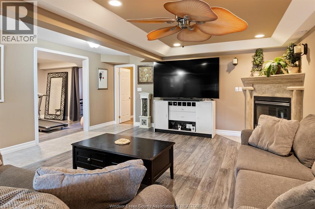 1622 CLOVER - Image 24