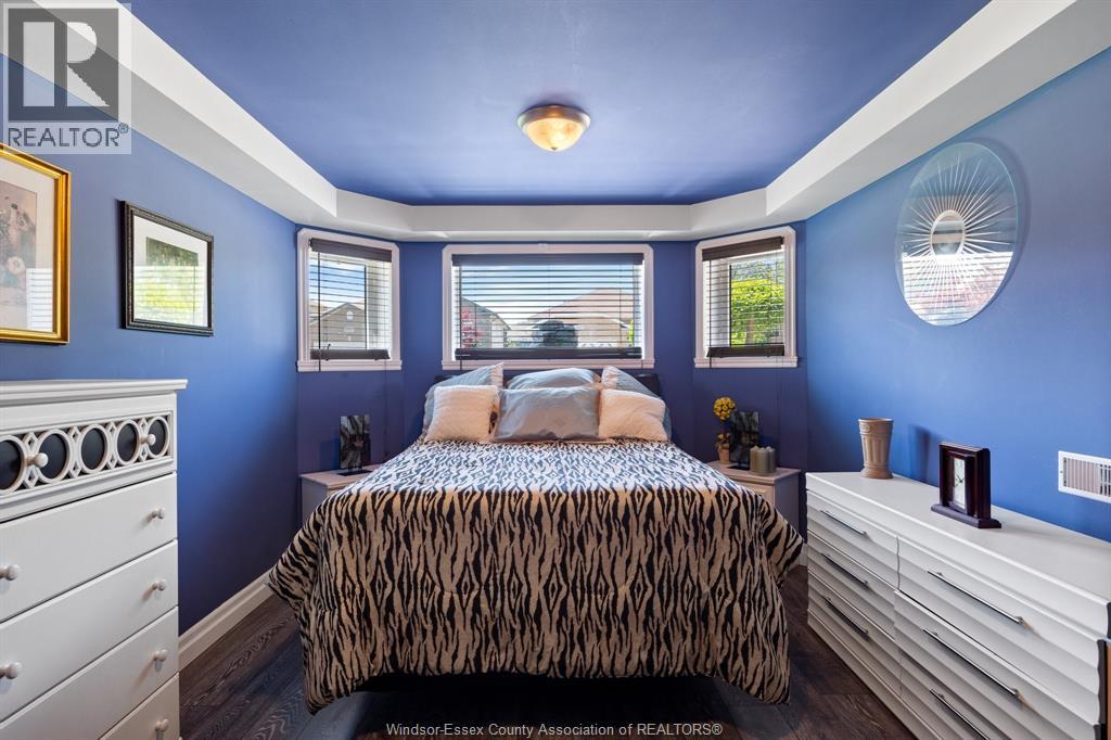1622 CLOVER - Image 30