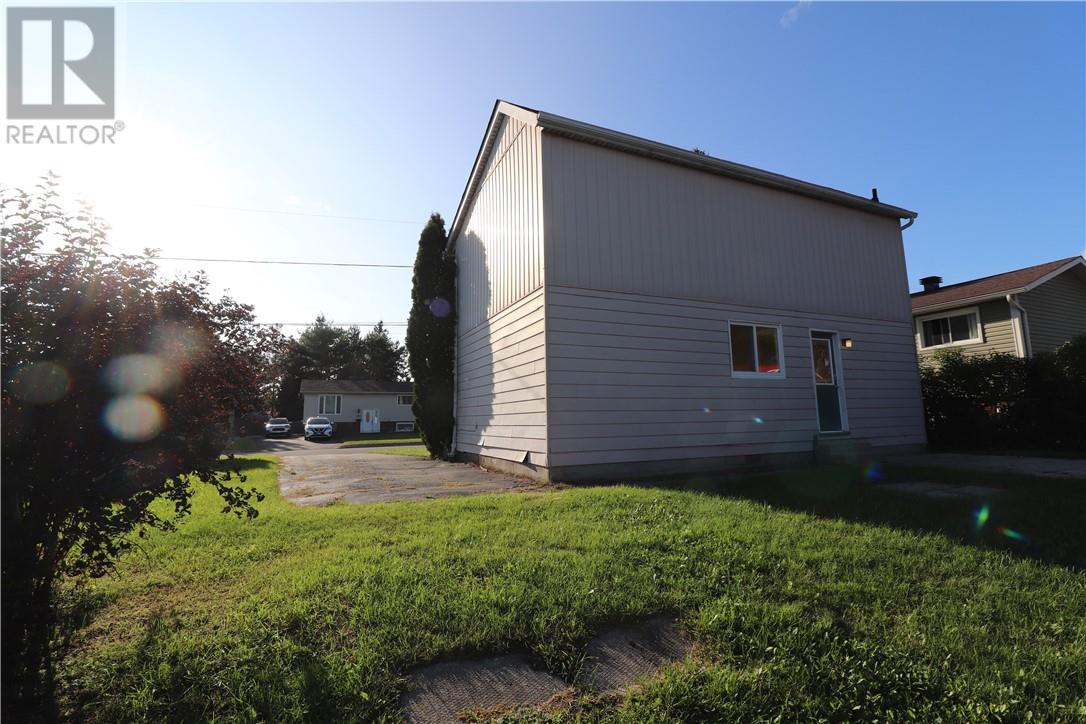 316 Catherine Drive, Greater Sudbury — photo 4