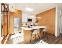 165r Wychwood Avenue, Toronto, ON M6C2T4 Photo 24