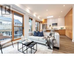 165r Wychwood Avenue, Toronto, ON M6C2T4 Photo 16